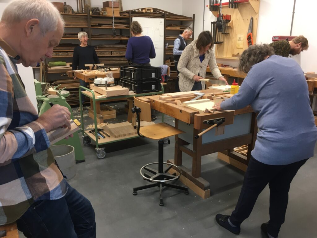 cursus meubelmaken houtbewerken zagen