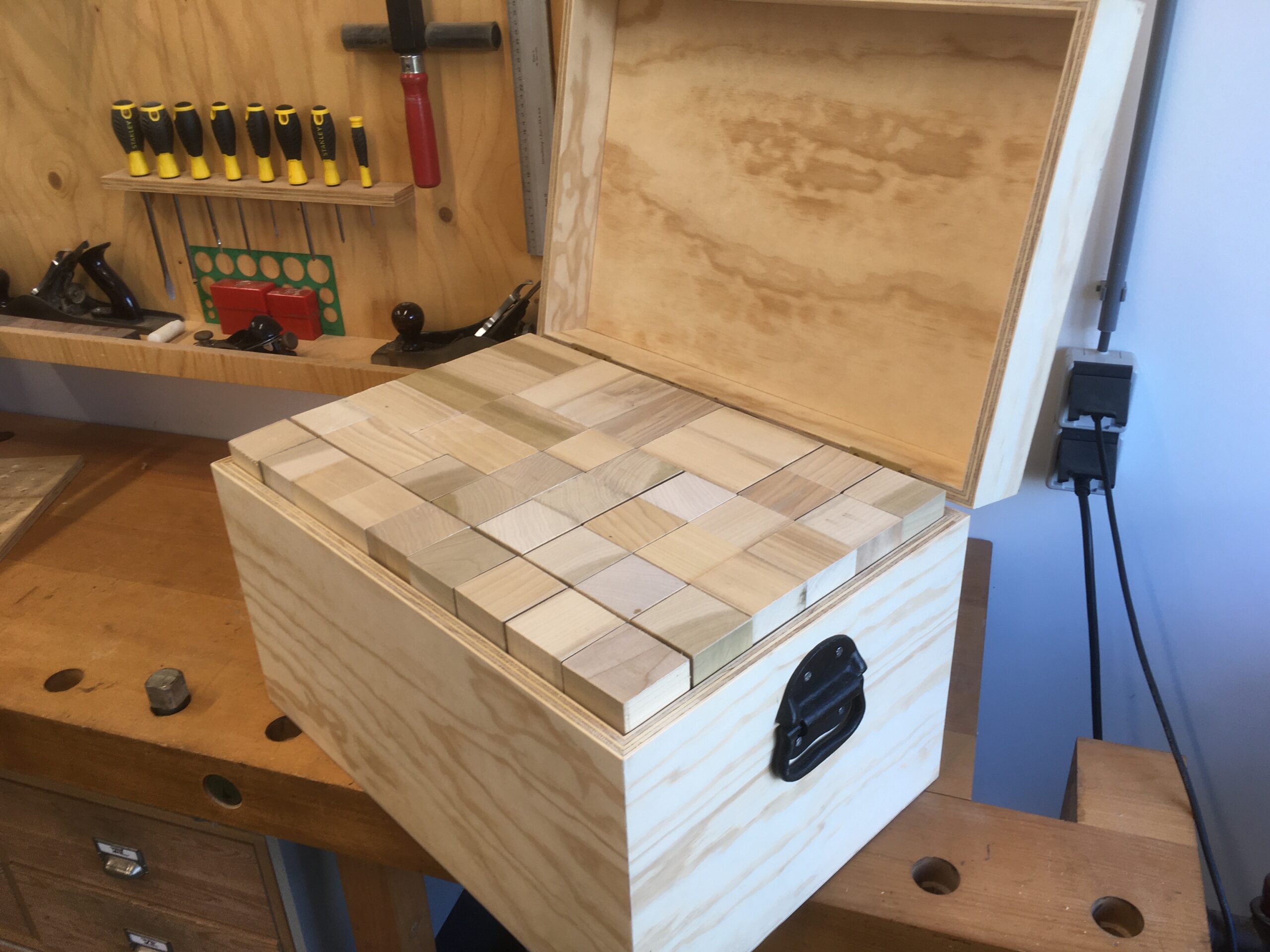 Meubelmaken cursus houtbewerken tulpenhout